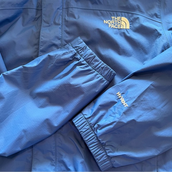 AUTHENTIC The North Face HyVent Waterproof Shell Jacket Size Medium GUC - Picture 6 of 12